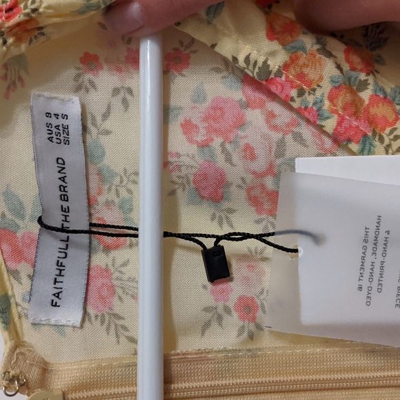 Faithful the brand dress - Picture 2 of 2